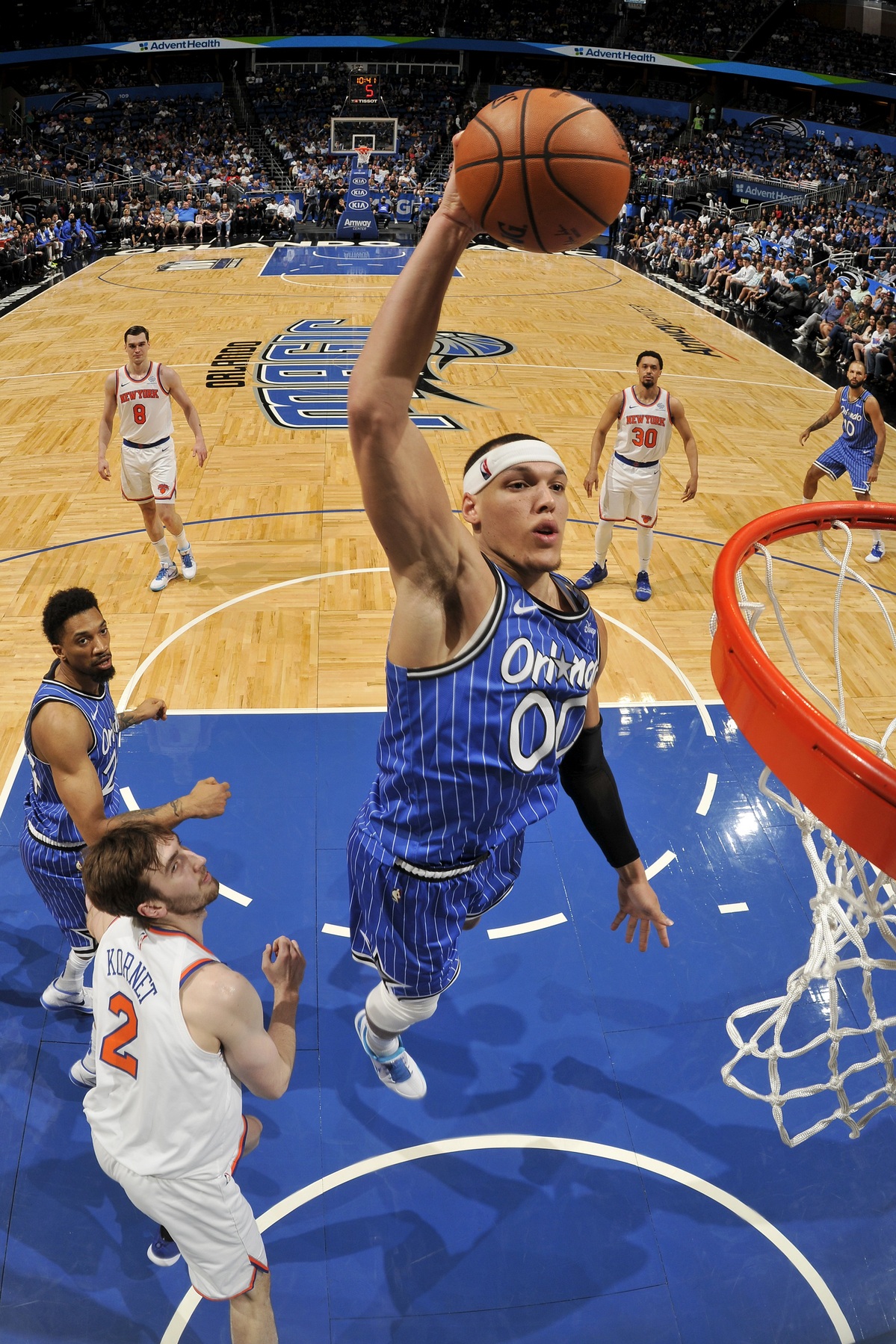 因为伤病问 因为伤病问