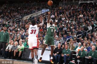 的球员必须 的球员必须